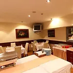 Hotel Sahat 4*