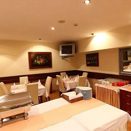Hotel Sahat 4*